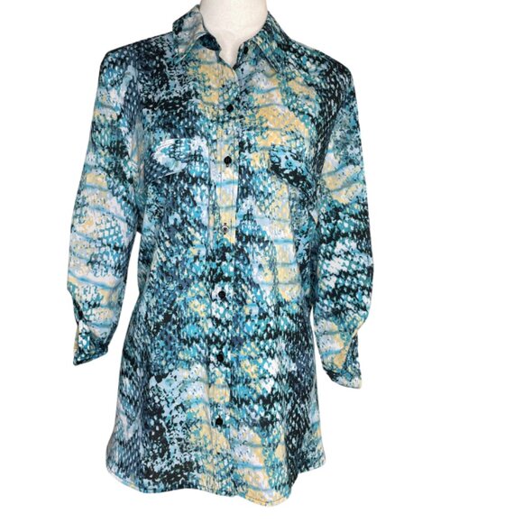 White Stag Women Patterned Blue Button Down Blouse Roll-Tab Sleeves Size 16/18 - Picture 1 of 6
